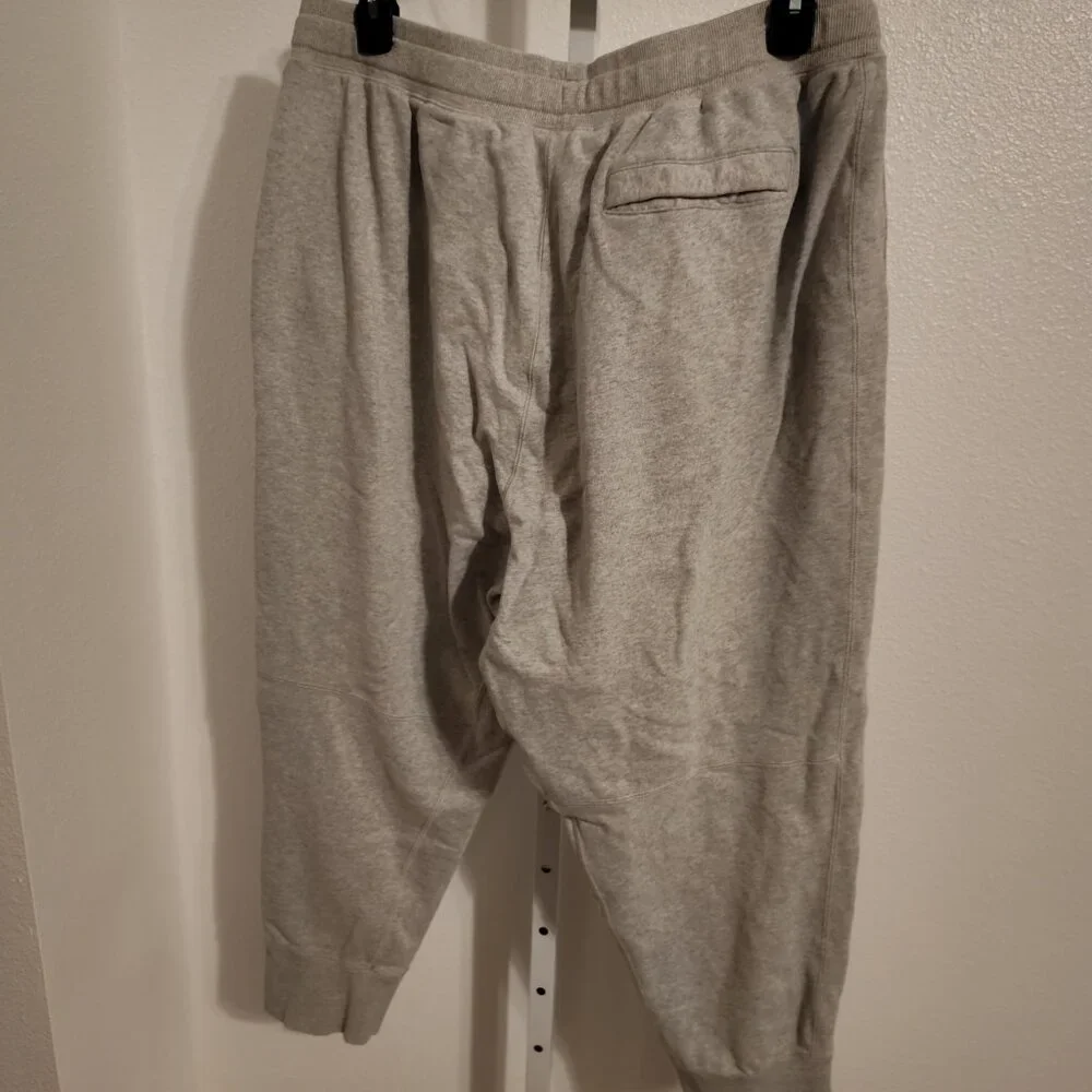 Nike Joggers Men's Gray Sportswear Classic Sweatpants Pants DA0019-050 Size XXL